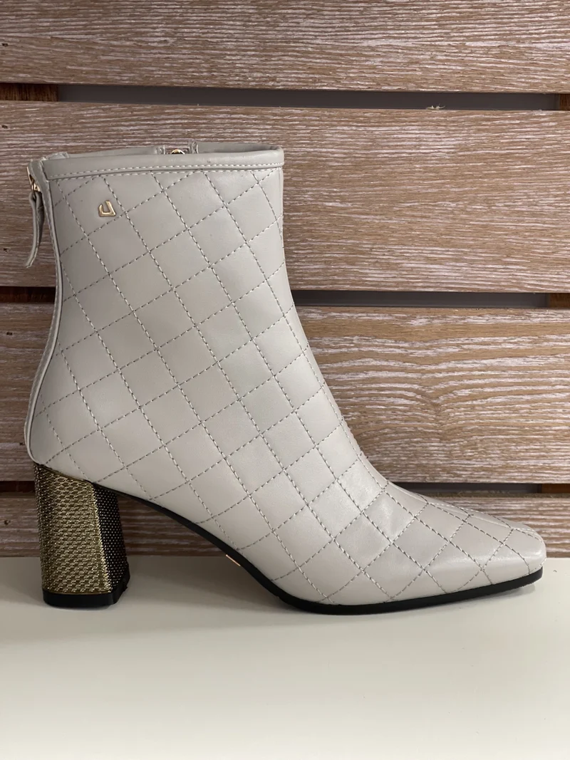 Una Healy Damen-Stiefelette „Broken Arrows“ – Misty Cube