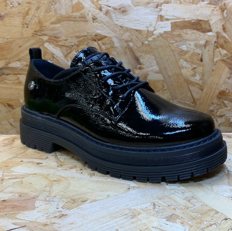 Xti Mode-Lackschuh für Damen – Schwarz