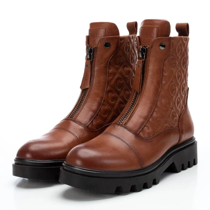 Carmela Damen-Monogramm-Modestiefel aus Leder – Kamel