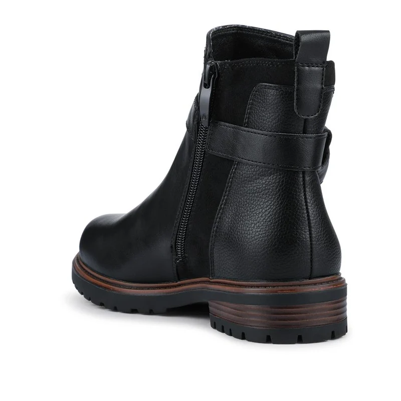 Buckle-Detail Ankle Boots - WOIL40003 / 326 127 - Black