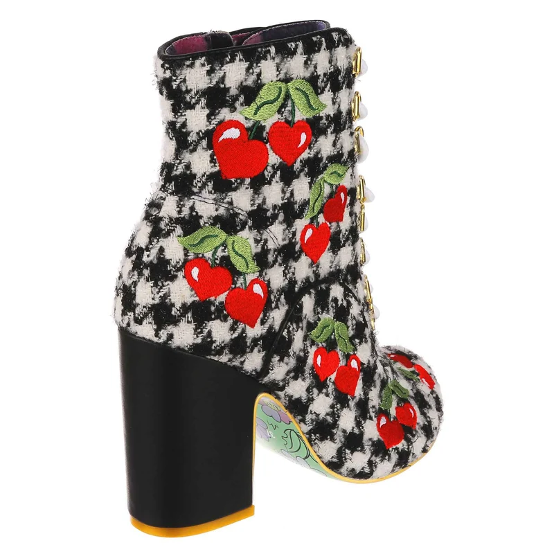 Irregular Choice Damen Fruity Picnic Stiefeletten – Schwarz