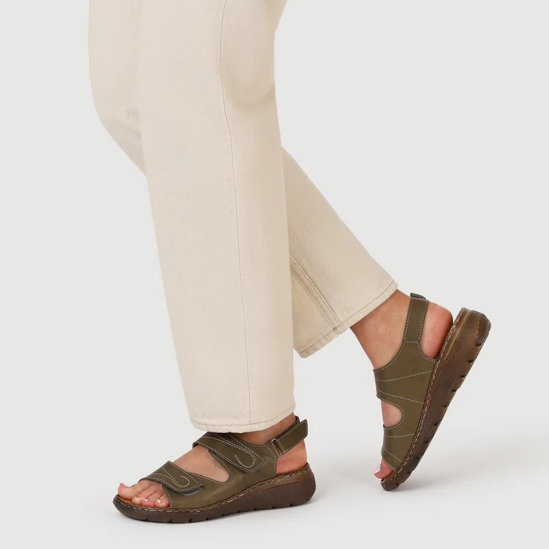 Leather Multi-Touch-Fasten Sandals - LUCK41006 / 327 426 - Khaki