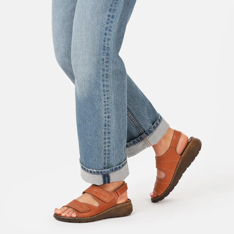 Leather Multi-Touch-Fasten Sandals - LUCK41006 / 327 426 - Tan